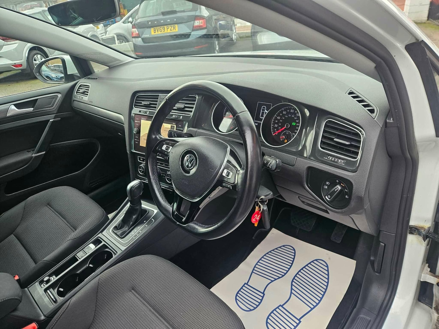 Used Volkswagen Golf 2020 for sale - 77155798: Photo 24