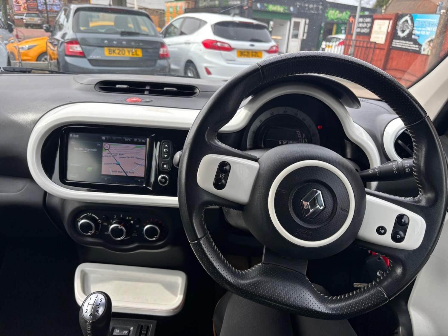 Used Renault Twingo 2015 for sale - 77994176: Photo 17