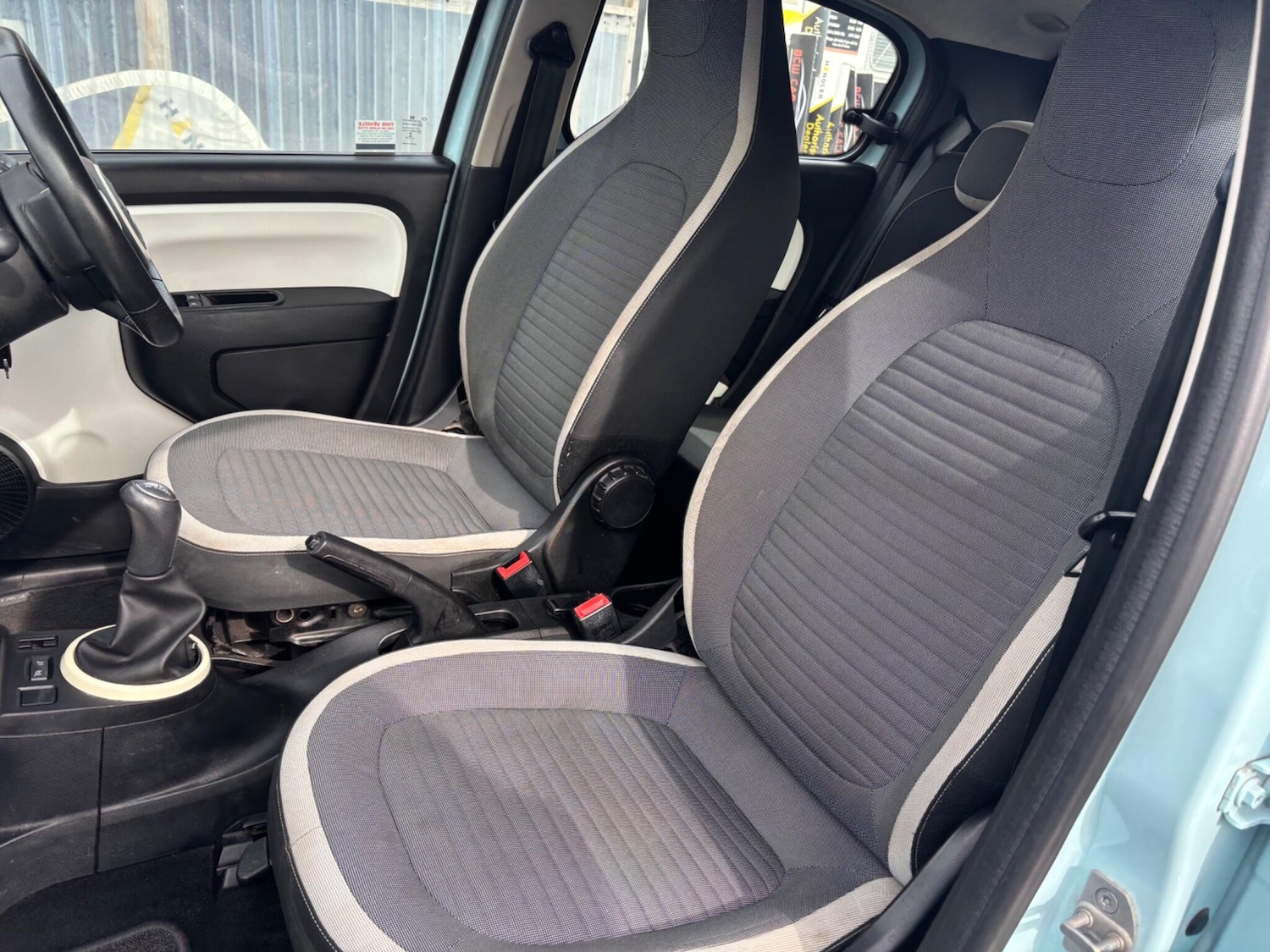 Used Renault Twingo 2015 for sale - 77994176: Photo 23