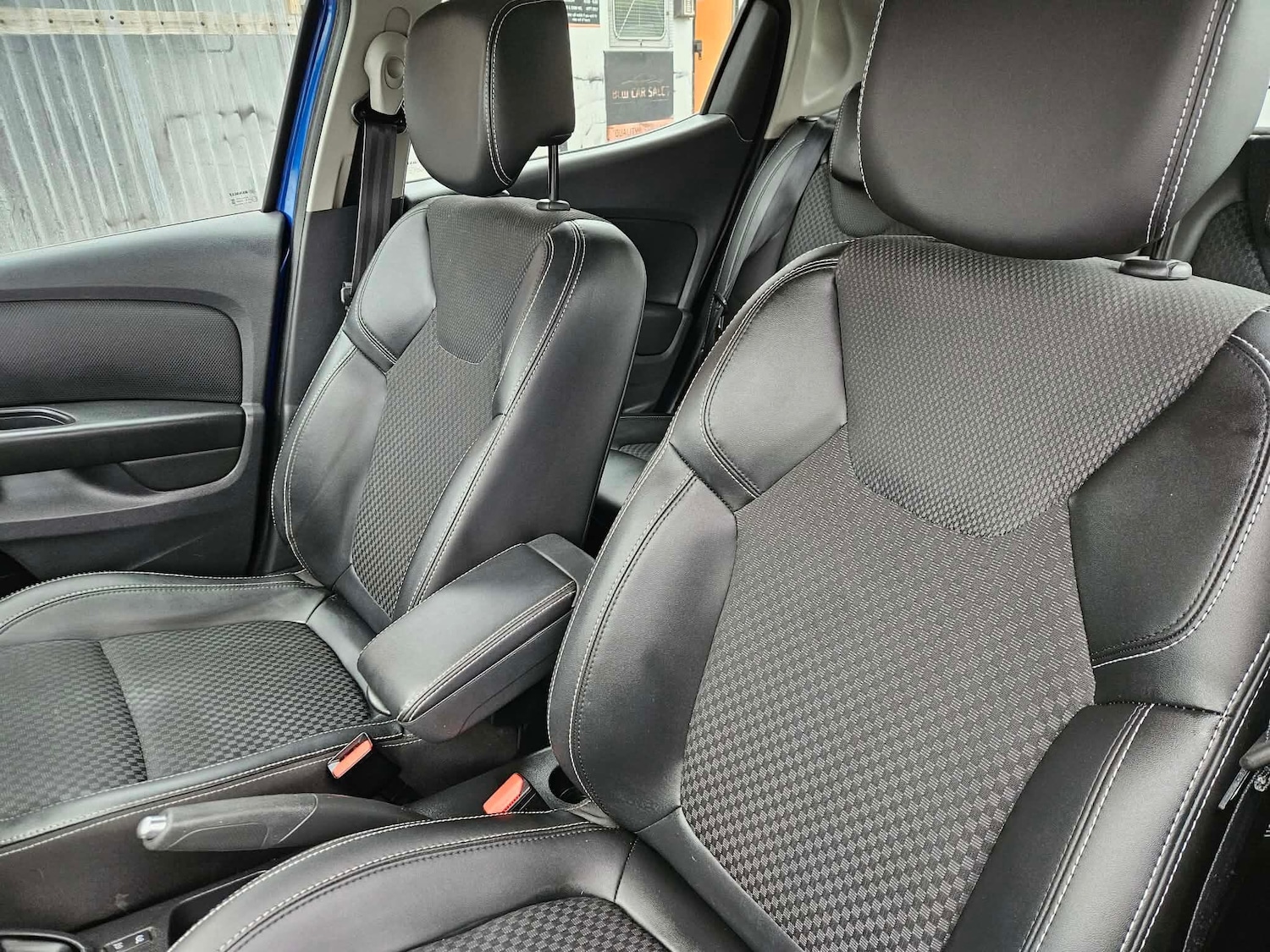 Used Renault Clio 2017 for sale - 77066609: Photo 17