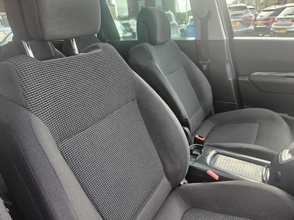 Used Peugeot 5008 2017 for sale - 76238609: Photo 17