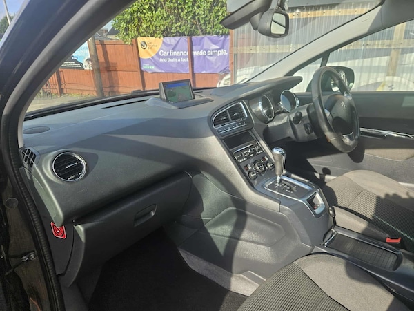 Used Peugeot 5008 2017 for sale - 76238609: Photo 24