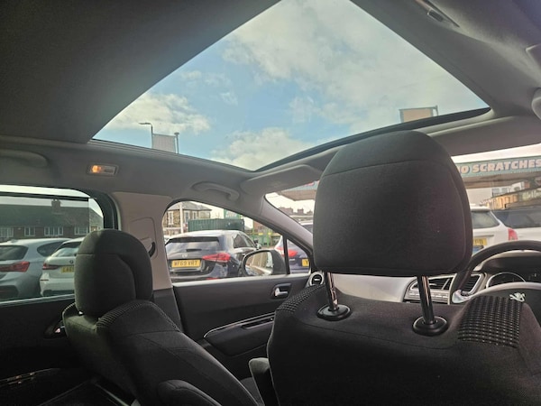 Used Peugeot 5008 2017 for sale - 76238609: Photo 25
