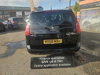 Used Peugeot 5008 2017 for sale - 76238609: Photo 2