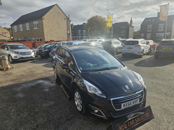 Used Peugeot 5008 2017 for sale - 76238609: Photo 8