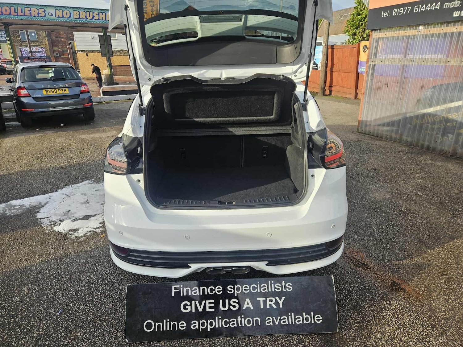 Used Ford Focus 2017 for sale - 76715392: Photo 12