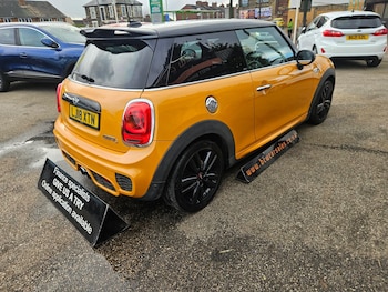 Used MINI Hatch 2018 for sale - 78019267: Photo