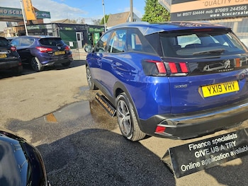 Used Peugeot 3008 2019 for sale - 76214195: Photo 4