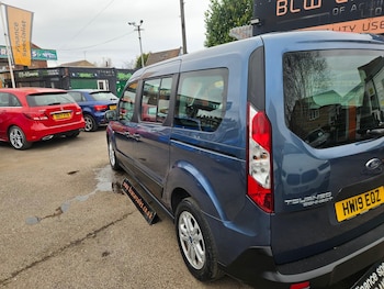 Used Ford Grand Tourneo Connect 2019 for sale - 78135717: Photo