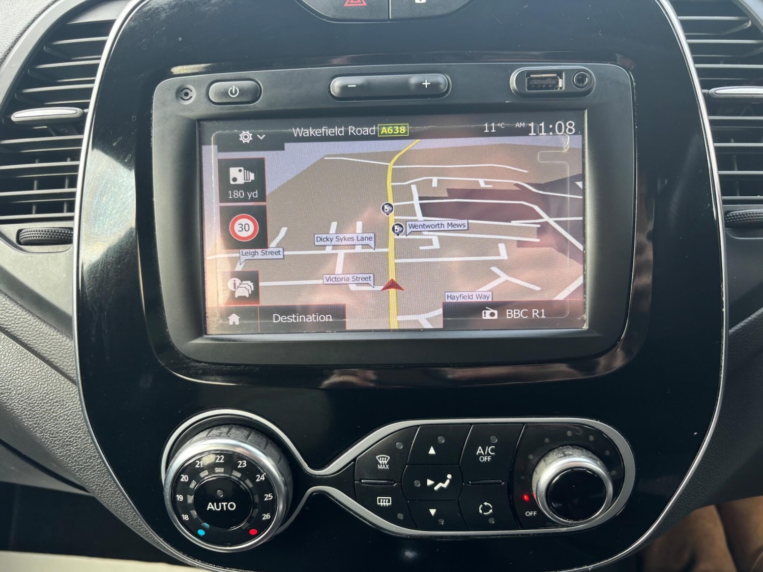 Used Renault Captur for sale - 77696119: Photo 17