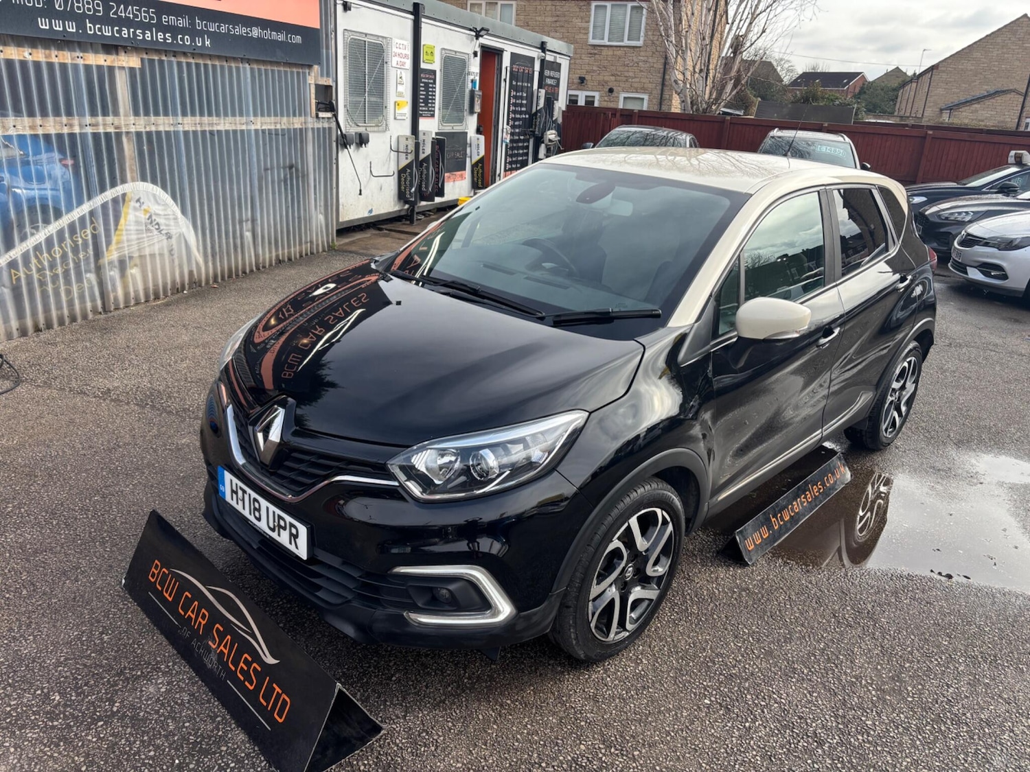 Used Renault Captur for sale - 77696119: Photo 2