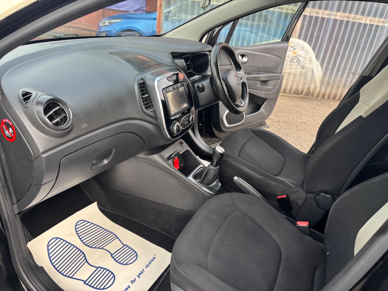 Used Renault Captur for sale - 77696119: Photo 23