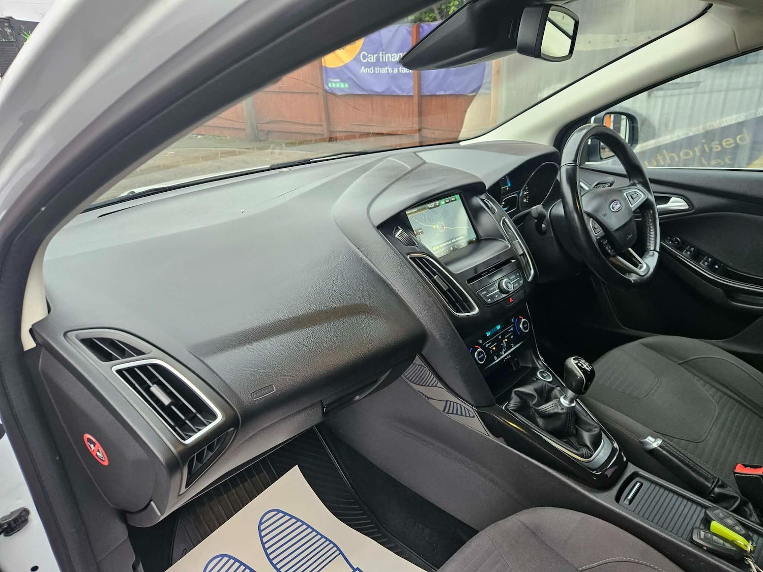 Used Ford Focus 2015 for sale - 77143708: Photo 11