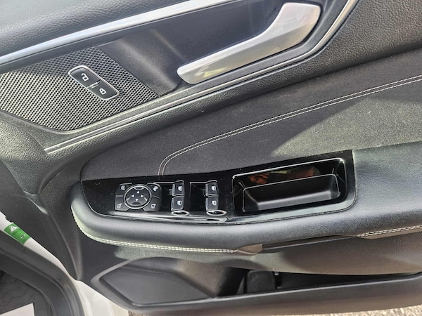 Used Ford Edge 2017 for sale - 76137327: Photo 19