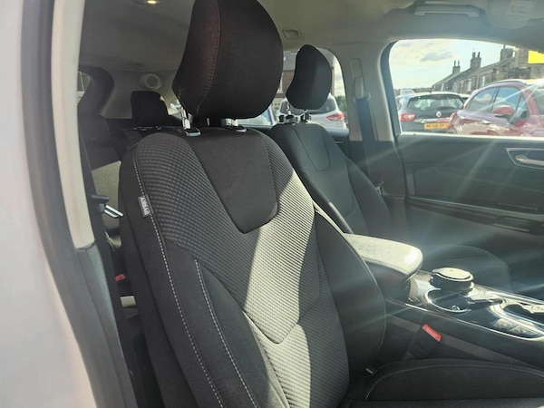 Used Ford Edge 2017 for sale - 76137327: Photo 28