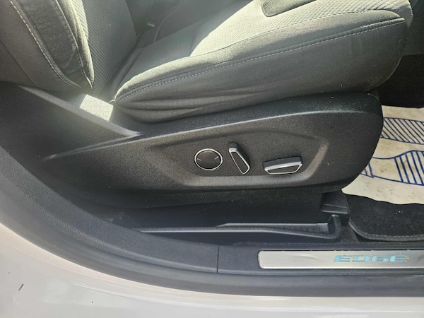 Used Ford Edge 2017 for sale - 76137327: Photo 30