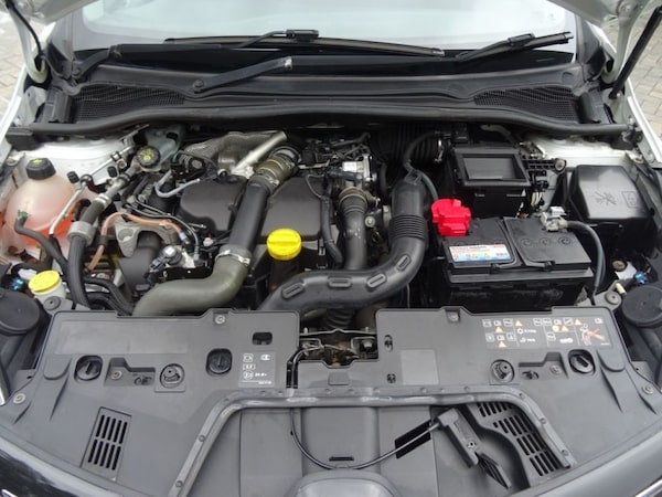 Used Renault Clio 2016 for sale - 76255835: Photo 12