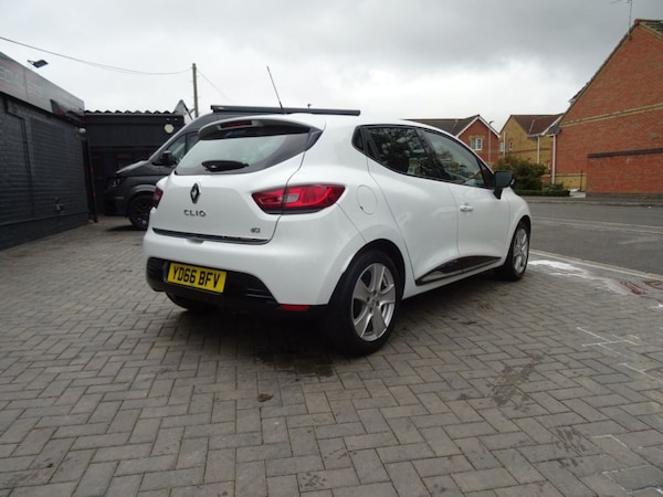 Used Renault Clio 2016 for sale - 76255835: Photo 3
