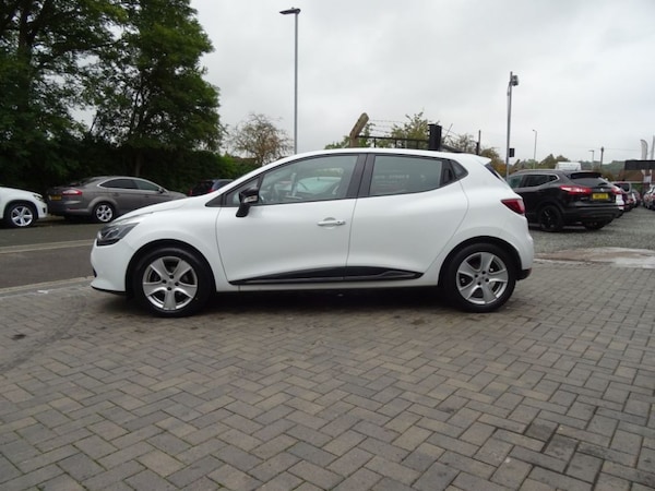 Used Renault Clio 2016 for sale - 76255835: Photo 6