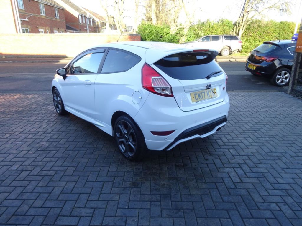 Used Ford Fiesta 2017 for sale - 76782836: Photo 5