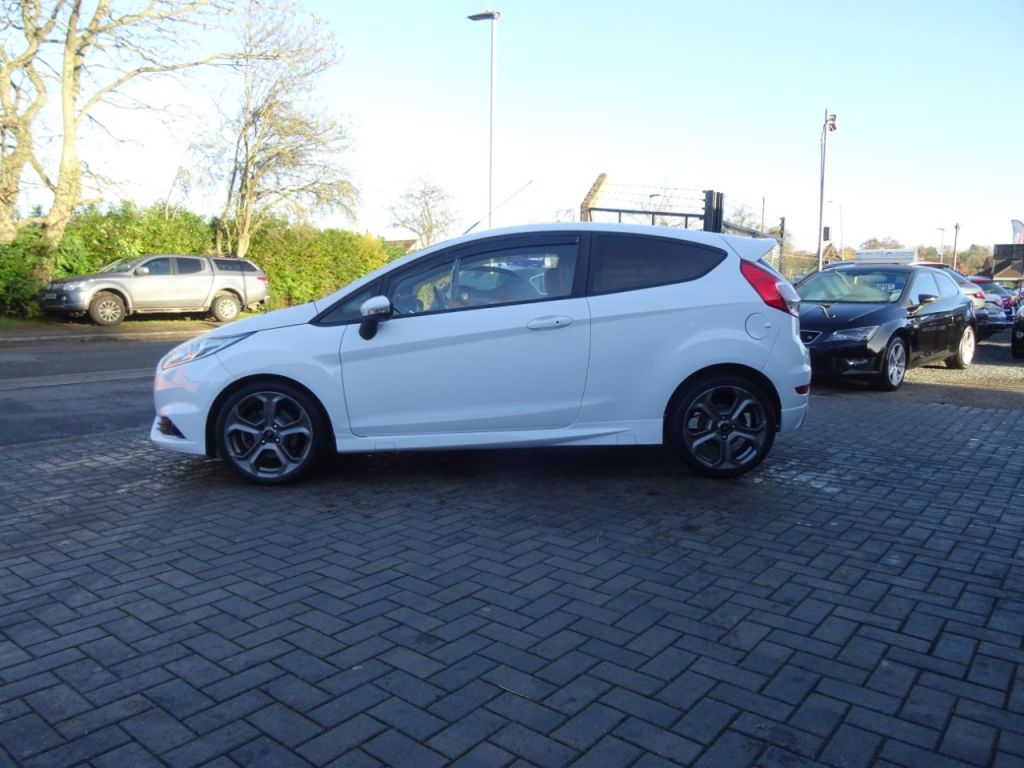 Used Ford Fiesta 2017 for sale - 76782836: Photo 6