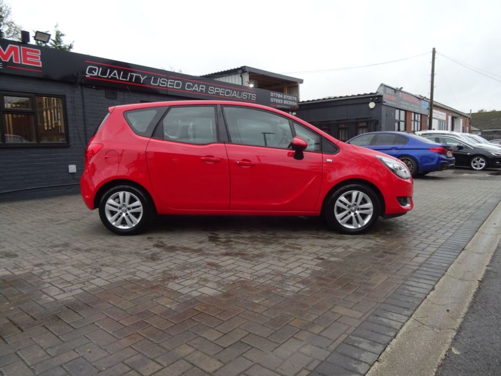 Used Vauxhall Meriva 2015 for sale - 76546089: Photo 2