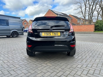 Used Ford Fiesta 2015 for sale - 77743096: Photo