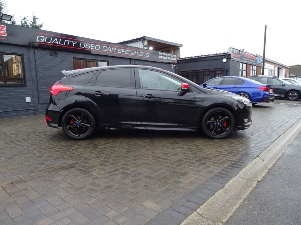 Used Ford Focus 2016 for sale - 76985496: Photo 2