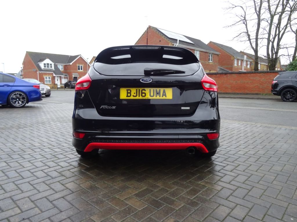 Used Ford Focus 2016 for sale - 76985496: Photo 4