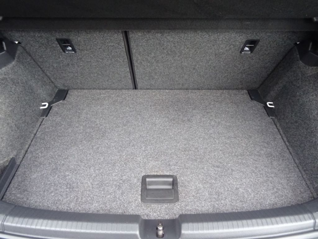 Used Volkswagen Polo 2018 for sale - 76319504: Photo 11