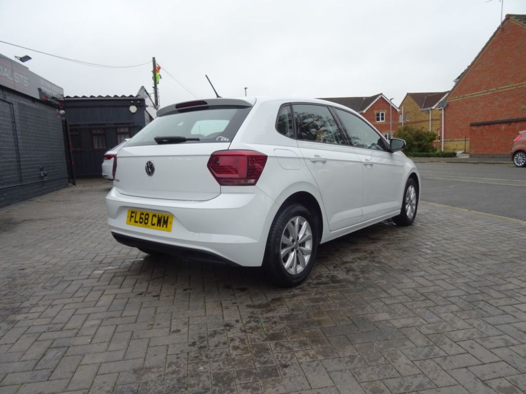 Used Volkswagen Polo 2018 for sale - 76319504: Photo 3