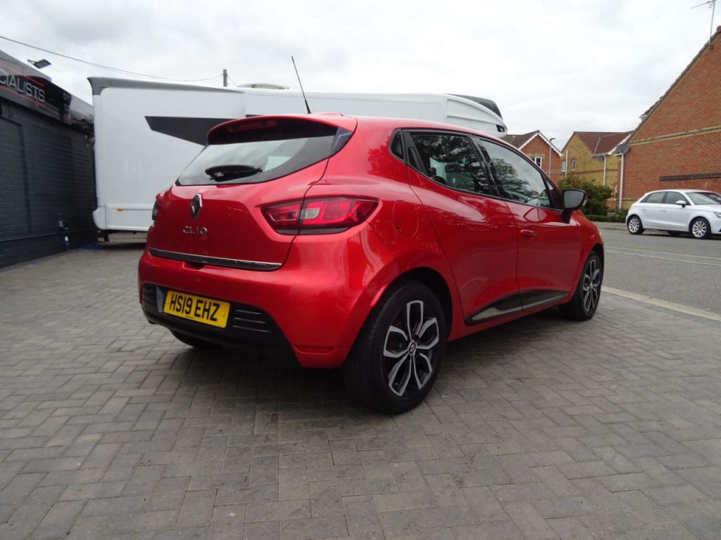 Used Renault Clio 2019 for sale - 76028844: Photo 3