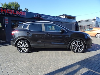 Used Nissan Qashqai 2017 for sale - 75716808: Photo