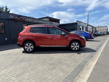 Used Peugeot 2008 2015 for sale - 79488782: Photo