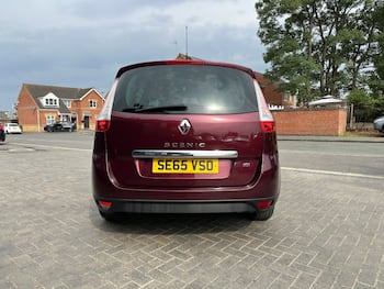Used Renault Grand Scenic 2016 for sale - 79488776: Photo