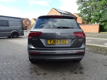 Used Volkswagen Tiguan 2016 for sale - 75875173: Photo
