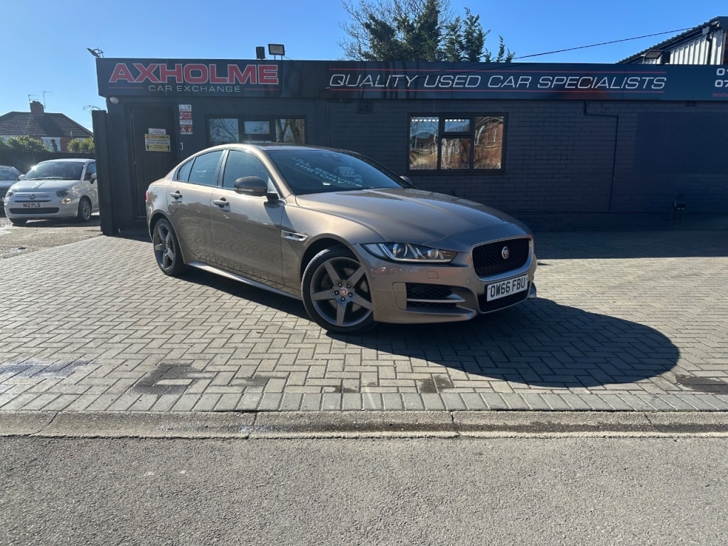 Used Jaguar XE 2017 for sale - 78025982: Photo 1