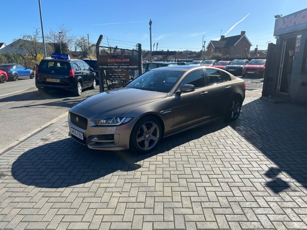 Used Jaguar XE 2017 for sale - 78025982: Photo 7
