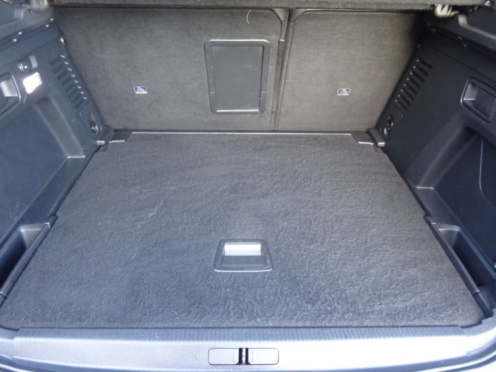 Used Peugeot 3008 2017 for sale - 76603800: Photo 11