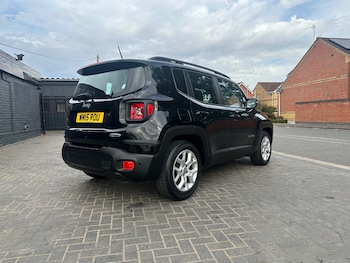 Used Jeep Renegade 2015 for sale - 79365585: Photo