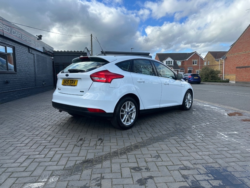 Used Ford Focus 2015 for sale - 77571101: Photo 3