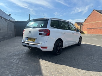 Used Citroen Grand C4 Picasso 2016 for sale - 79365650: Photo