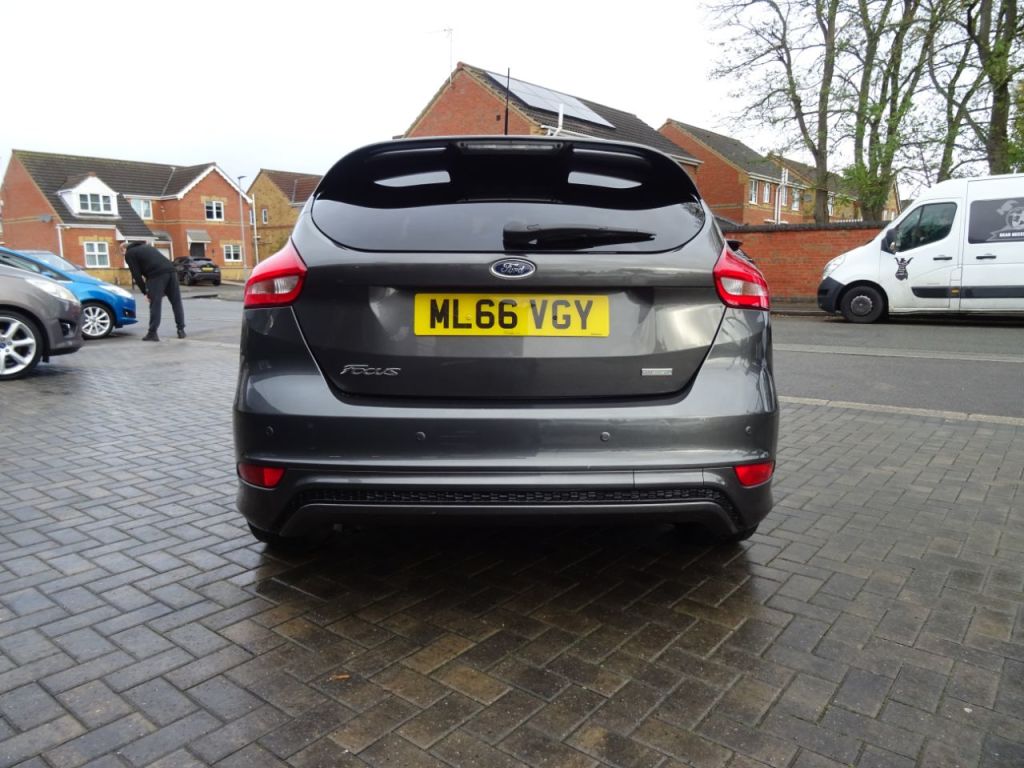 Used Ford Focus 2016 for sale - 76449464: Photo 4