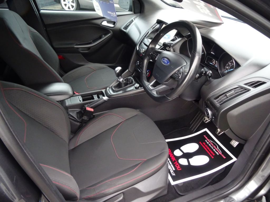 Used Ford Focus 2016 for sale - 76449464: Photo 9