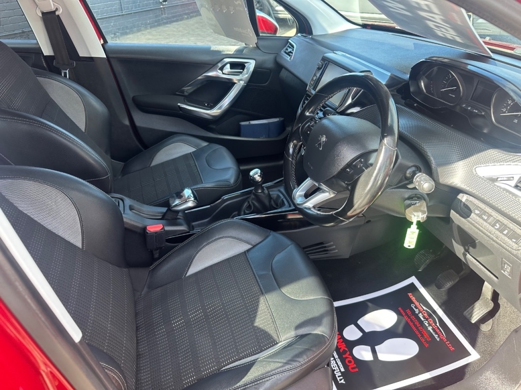 Used Peugeot 2008 2016 for sale - 78043858: Photo 9