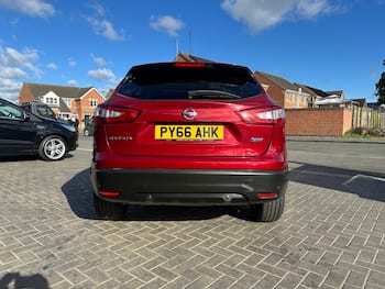 Used Nissan Qashqai 2016 for sale - 79762657: Photo