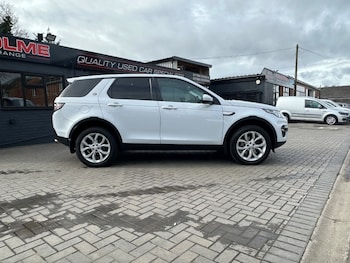 Used Land Rover Discovery Sport 2017 for sale - 77836258: Photo