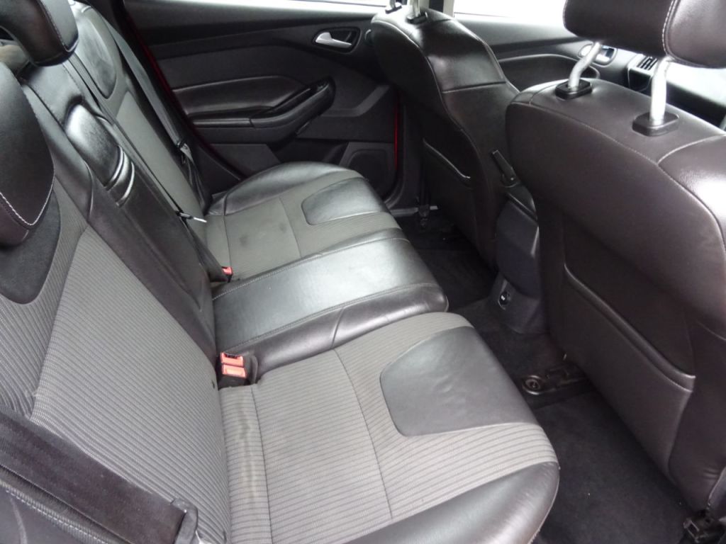 Used Ford Focus 2012 for sale - 76985473: Photo 10