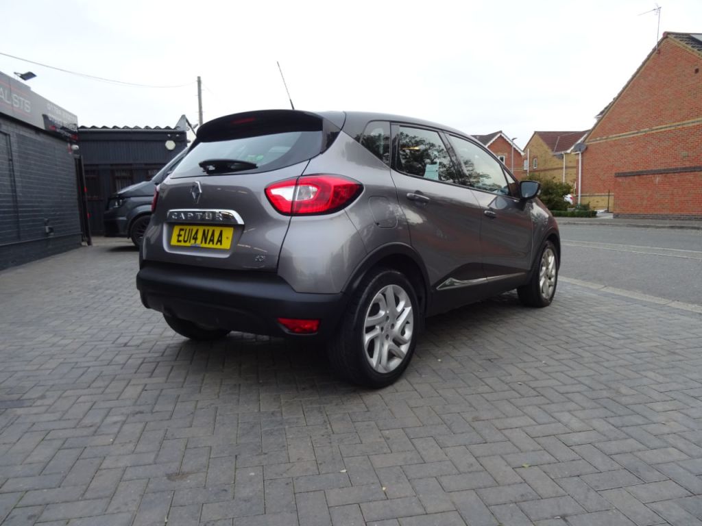 Used Renault Captur 2014 for sale - 76266358: Photo 3