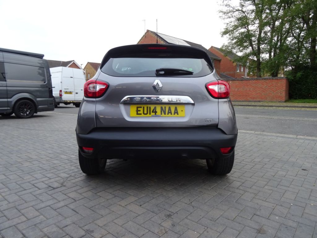 Used Renault Captur 2014 for sale - 76266358: Photo 4
